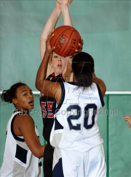 Thumbnail 2 in Hanford vs. Summit (Ladycat Classic) photogallery.