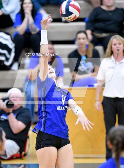 Thumbnail 3 in Bell @ Weatherford photogallery.