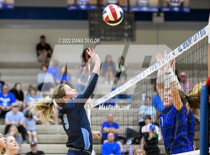 Thumbnail 3 in Bell @ Weatherford photogallery.