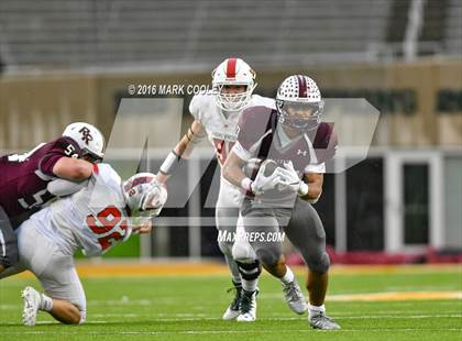 Thumbnail 2 in Round Rock vs. The Woodlands (UIL 6A Quarterfinal) photogallery.