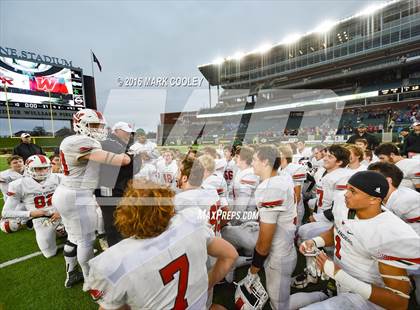 Thumbnail 1 in Round Rock vs. The Woodlands (UIL 6A Quarterfinal) photogallery.