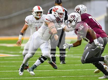 Thumbnail 2 in Round Rock vs. The Woodlands (UIL 6A Quarterfinal) photogallery.