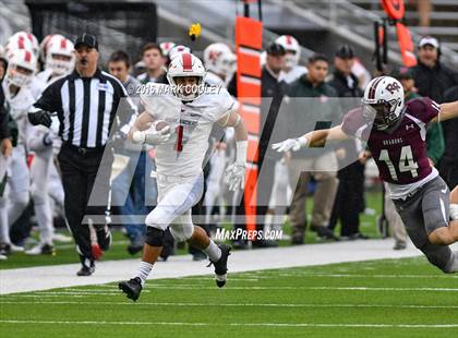 Thumbnail 3 in Round Rock vs. The Woodlands (UIL 6A Quarterfinal) photogallery.