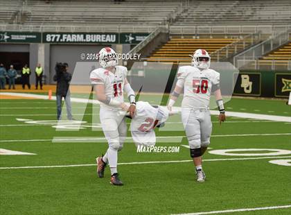 Thumbnail 1 in Round Rock vs. The Woodlands (UIL 6A Quarterfinal) photogallery.