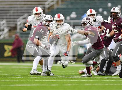 Thumbnail 1 in Round Rock vs. The Woodlands (UIL 6A Quarterfinal) photogallery.