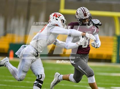 Thumbnail 2 in Round Rock vs. The Woodlands (UIL 6A Quarterfinal) photogallery.