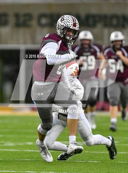 Thumbnail 2 in Round Rock vs. The Woodlands (UIL 6A Quarterfinal) photogallery.