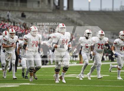 Thumbnail 1 in Round Rock vs. The Woodlands (UIL 6A Quarterfinal) photogallery.