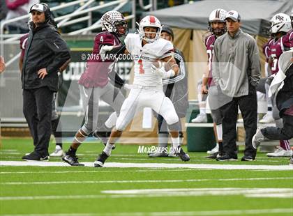 Thumbnail 2 in Round Rock vs. The Woodlands (UIL 6A Quarterfinal) photogallery.