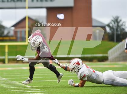 Thumbnail 1 in Round Rock vs. The Woodlands (UIL 6A Quarterfinal) photogallery.
