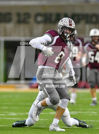 Thumbnail 3 in Round Rock vs. The Woodlands (UIL 6A Quarterfinal) photogallery.