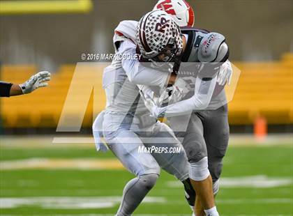 Thumbnail 3 in Round Rock vs. The Woodlands (UIL 6A Quarterfinal) photogallery.