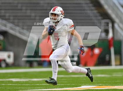 Thumbnail 3 in Round Rock vs. The Woodlands (UIL 6A Quarterfinal) photogallery.
