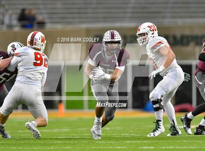 Thumbnail 3 in Round Rock vs. The Woodlands (UIL 6A Quarterfinal) photogallery.