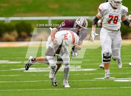 Thumbnail 1 in Round Rock vs. The Woodlands (UIL 6A Quarterfinal) photogallery.