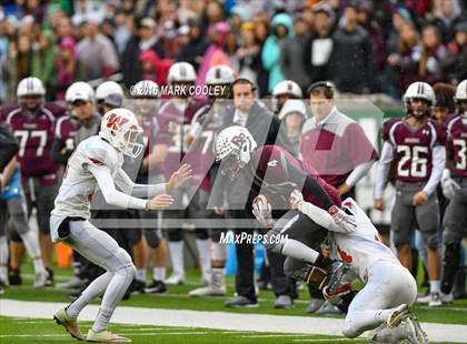 Thumbnail 2 in Round Rock vs. The Woodlands (UIL 6A Quarterfinal) photogallery.