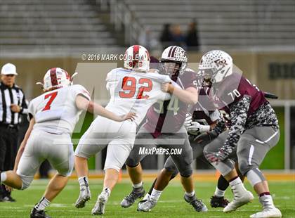 Thumbnail 1 in Round Rock vs. The Woodlands (UIL 6A Quarterfinal) photogallery.