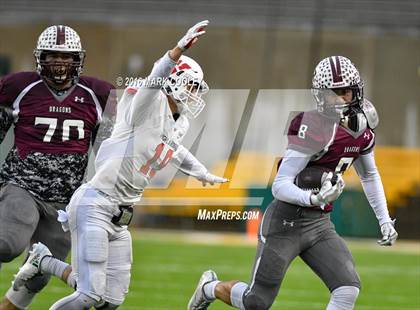 Thumbnail 1 in Round Rock vs. The Woodlands (UIL 6A Quarterfinal) photogallery.
