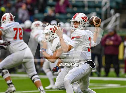 Thumbnail 1 in Round Rock vs. The Woodlands (UIL 6A Quarterfinal) photogallery.