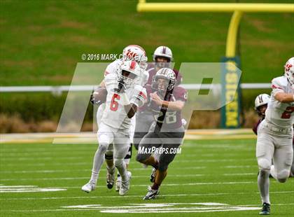 Thumbnail 1 in Round Rock vs. The Woodlands (UIL 6A Quarterfinal) photogallery.