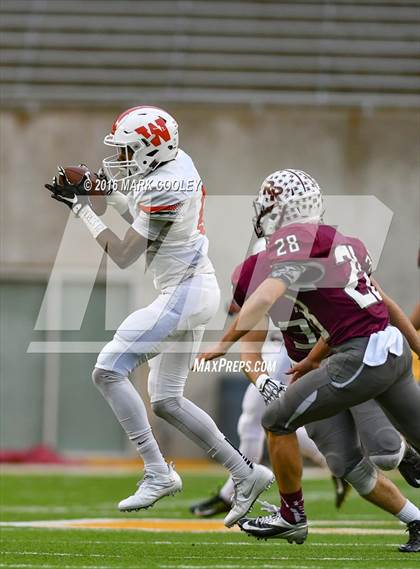 Thumbnail 2 in Round Rock vs. The Woodlands (UIL 6A Quarterfinal) photogallery.