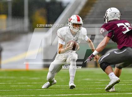 Thumbnail 3 in Round Rock vs. The Woodlands (UIL 6A Quarterfinal) photogallery.