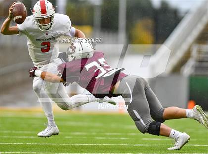 Thumbnail 1 in Round Rock vs. The Woodlands (UIL 6A Quarterfinal) photogallery.