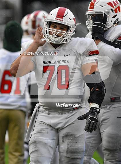 Thumbnail 1 in Round Rock vs. The Woodlands (UIL 6A Quarterfinal) photogallery.