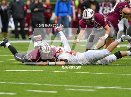 Thumbnail 2 in Round Rock vs. The Woodlands (UIL 6A Quarterfinal) photogallery.