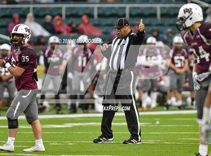 Thumbnail 2 in Round Rock vs. The Woodlands (UIL 6A Quarterfinal) photogallery.