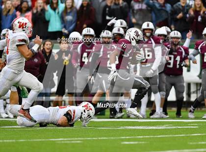 Thumbnail 3 in Round Rock vs. The Woodlands (UIL 6A Quarterfinal) photogallery.