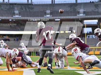 Thumbnail 3 in Round Rock vs. The Woodlands (UIL 6A Quarterfinal) photogallery.