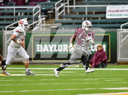 Thumbnail 2 in Round Rock vs. The Woodlands (UIL 6A Quarterfinal) photogallery.