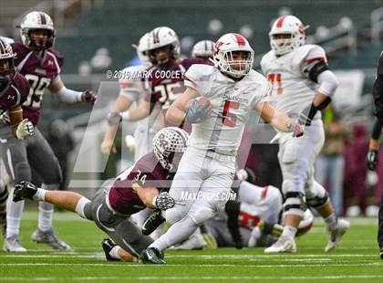 Thumbnail 2 in Round Rock vs. The Woodlands (UIL 6A Quarterfinal) photogallery.