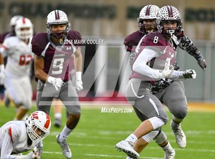Thumbnail 2 in Round Rock vs. The Woodlands (UIL 6A Quarterfinal) photogallery.