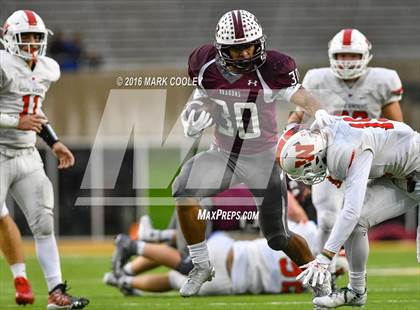 Thumbnail 3 in Round Rock vs. The Woodlands (UIL 6A Quarterfinal) photogallery.