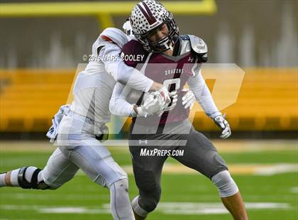 Thumbnail 1 in Round Rock vs. The Woodlands (UIL 6A Quarterfinal) photogallery.