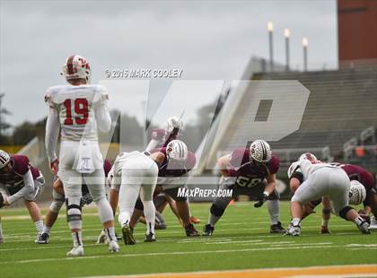 Thumbnail 1 in Round Rock vs. The Woodlands (UIL 6A Quarterfinal) photogallery.