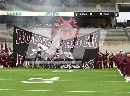 Thumbnail 2 in Round Rock vs. The Woodlands (UIL 6A Quarterfinal) photogallery.