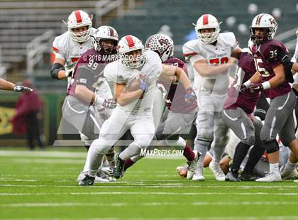 Thumbnail 2 in Round Rock vs. The Woodlands (UIL 6A Quarterfinal) photogallery.