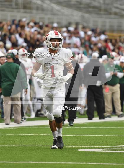 Thumbnail 1 in Round Rock vs. The Woodlands (UIL 6A Quarterfinal) photogallery.