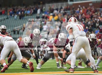 Thumbnail 1 in Round Rock vs. The Woodlands (UIL 6A Quarterfinal) photogallery.