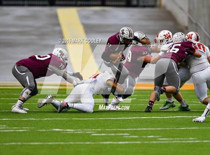 Thumbnail 3 in Round Rock vs. The Woodlands (UIL 6A Quarterfinal) photogallery.