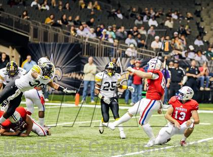 Thumbnail 1 in University Lab vs. Curtis (LHSAA D2 Final) photogallery.