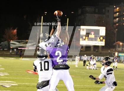 Thumbnail 1 in Bentonville vs. Fayetteville (AAA 7A Semifinall) photogallery.