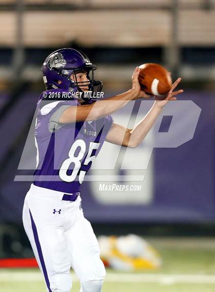 Thumbnail 2 in Bentonville vs. Fayetteville (AAA 7A Semifinall) photogallery.