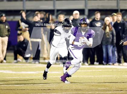 Thumbnail 2 in Bentonville vs. Fayetteville (AAA 7A Semifinall) photogallery.