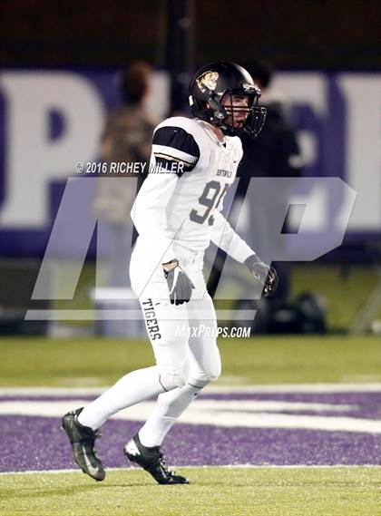 Thumbnail 2 in Bentonville vs. Fayetteville (AAA 7A Semifinall) photogallery.