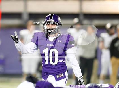 Thumbnail 2 in Bentonville vs. Fayetteville (AAA 7A Semifinall) photogallery.