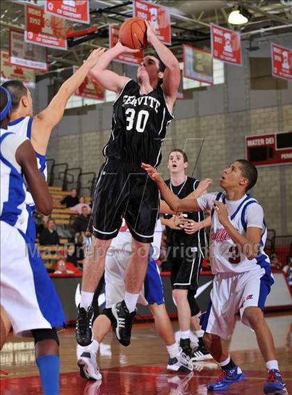 Thumbnail 2 in Los Alamitos vs. Servite (Nike Extravaganza) photogallery.